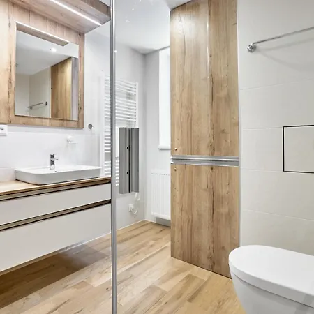 C L E A N O V E C By Mountain Ways *