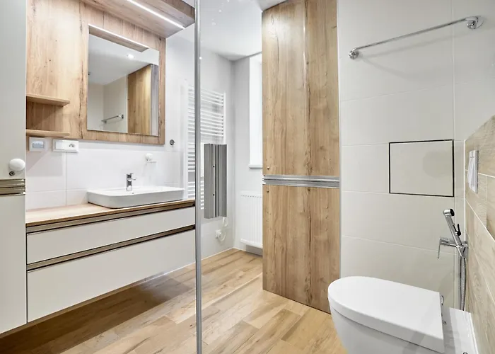 C L E A N O V E C By Mountain Ways *